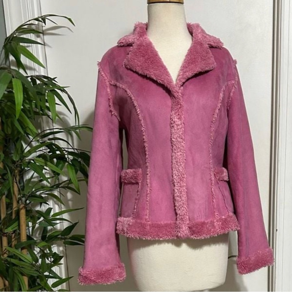 COPY - ISO: mudd pink suede fur jacket (size small or medium) RN# 15101.